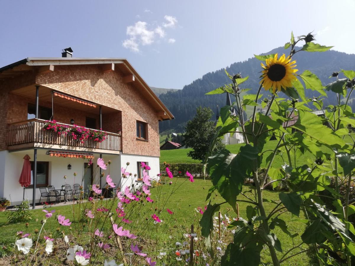 Ferienwohnung Anton Kuenzler Riezlern Esterno foto